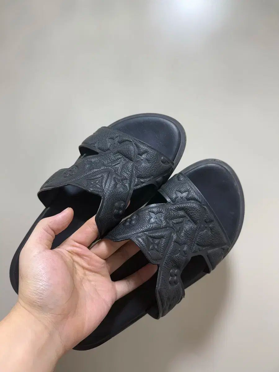 Louis Vuitton(ルイヴィトン) LV オアジス ミュール