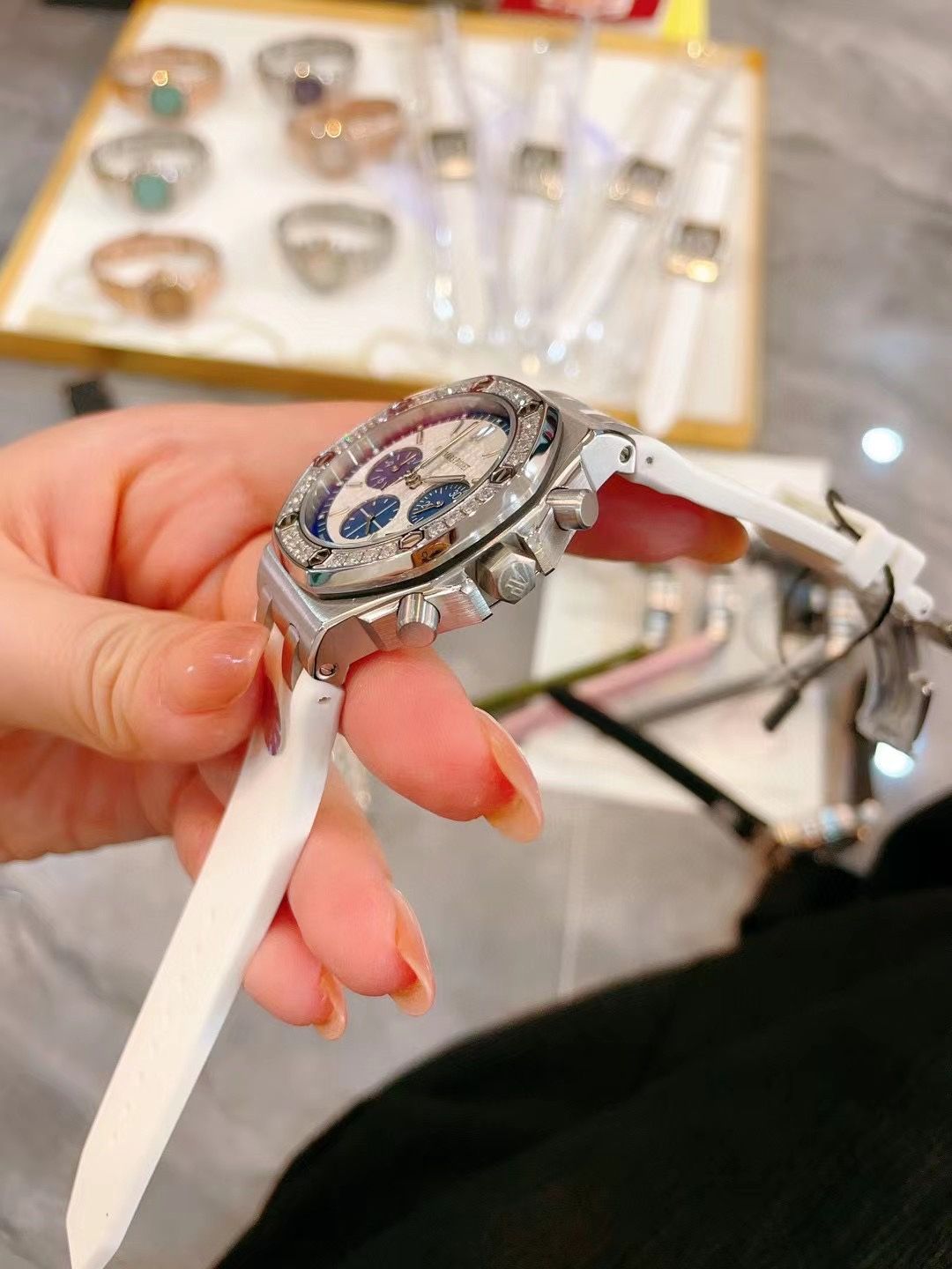 オーデマピゲ AP レディースクォーツ時計ロイルオークベルト オーデマ