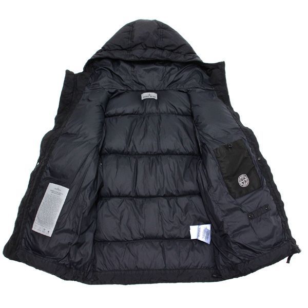 24AWモデル ストーンアイランド STONE ISLAND バッジワッペン付き 防風 