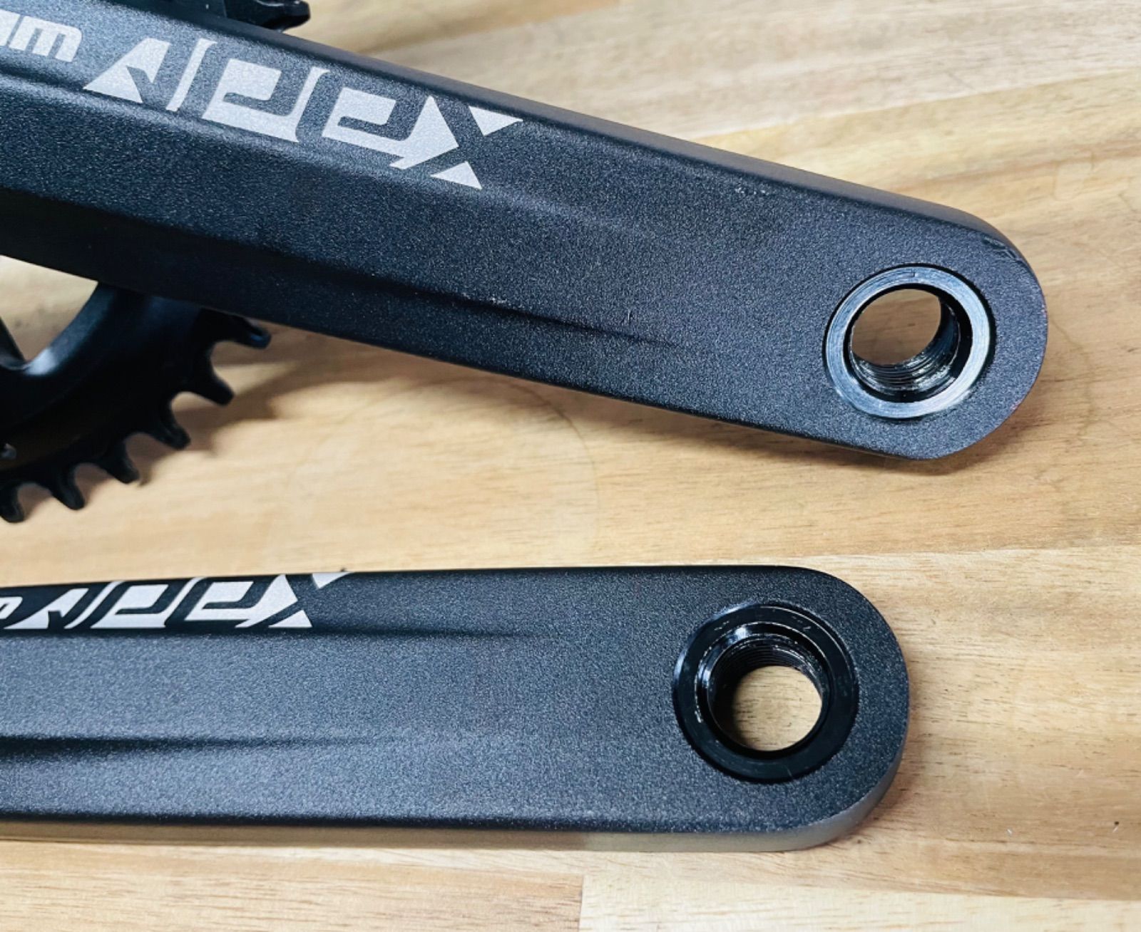 MARUNI マルニ木工⭐️ベルサイユシリーズ　ハイバックチェア　鋲打ち MARUNI マルニ木工⭐️ベルサイユシリーズ ハイバックチェア 鋲打ち