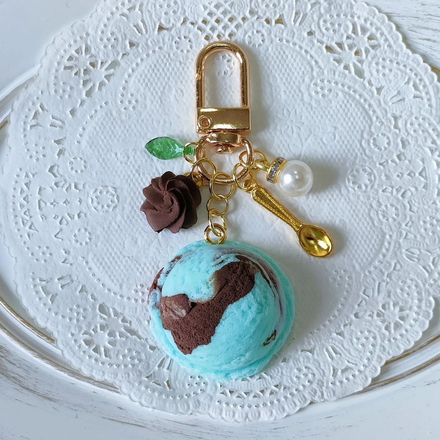 ハンドメイド チョコミントアイスのキーホルダー フェイクスイーツ