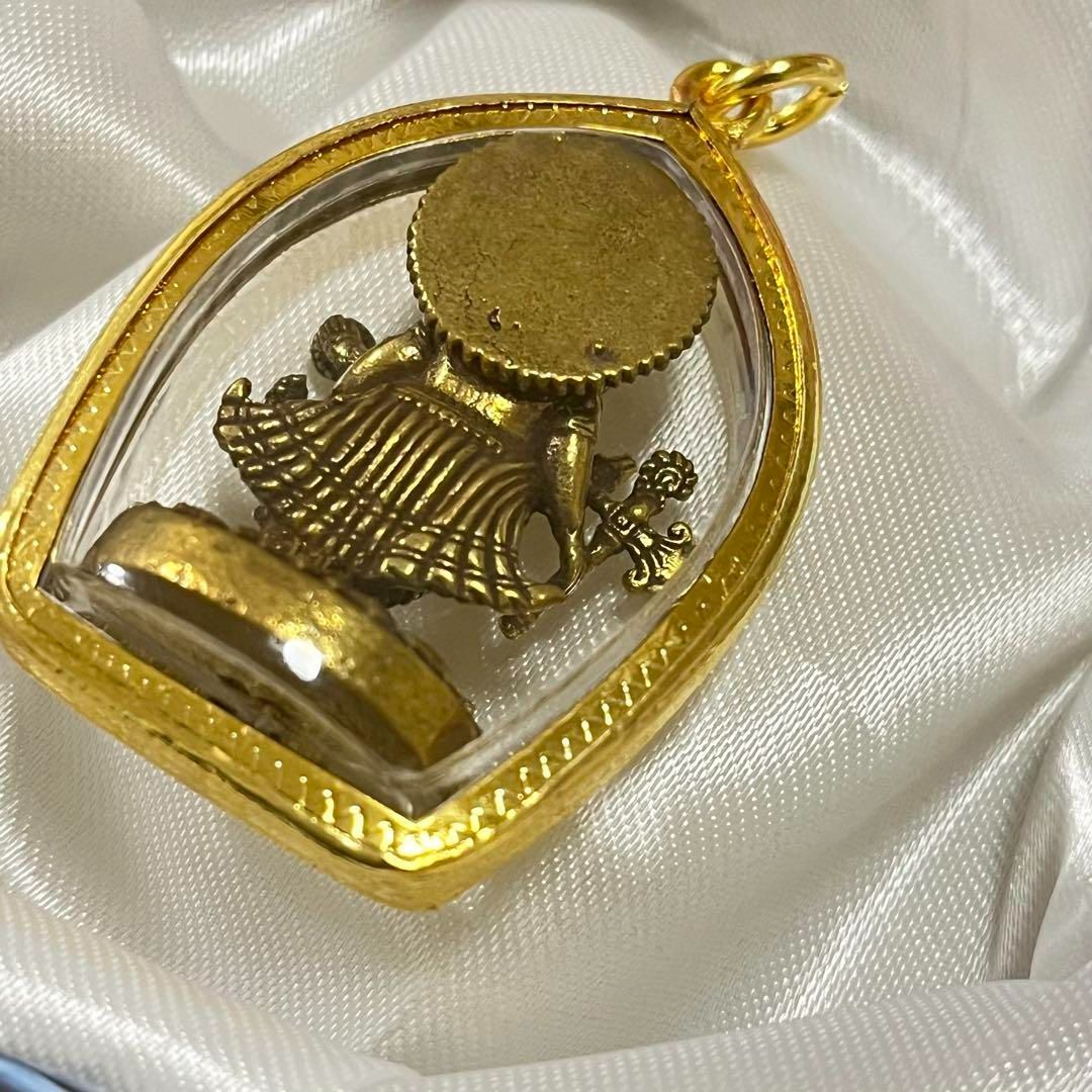 タイお守り　プラクルアン　クルーバー・クリッサナ　リアン　2559年　(064) タイお守り プラクルアン クルーバー・クリッサナ リアン 2559年