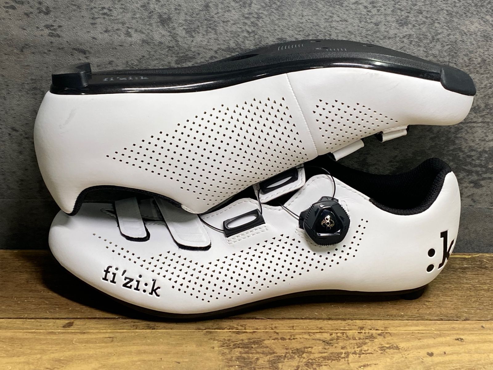 IV486 フィジーク fizik R4 ROADSHOES ビンディングシューズ SPD