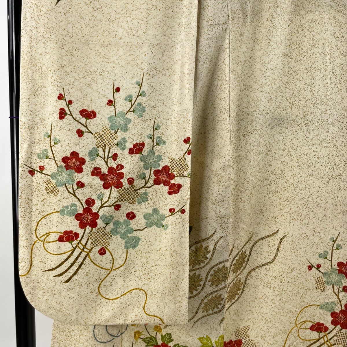 振袖 身丈158cm 裄丈65cm M 袷 菊 牡丹 金彩 ベージュ 正絹 逸品