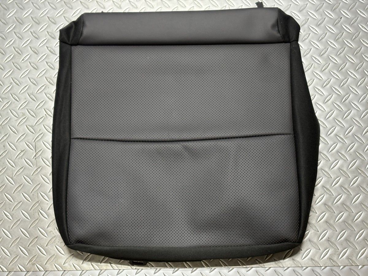新車外し トヨタ純正 150系 ランドクルーザー プラド NO.3シートクッション カバー 黒 品番79032-60D90-C0 TRJ150W|GDJ150W 23030204