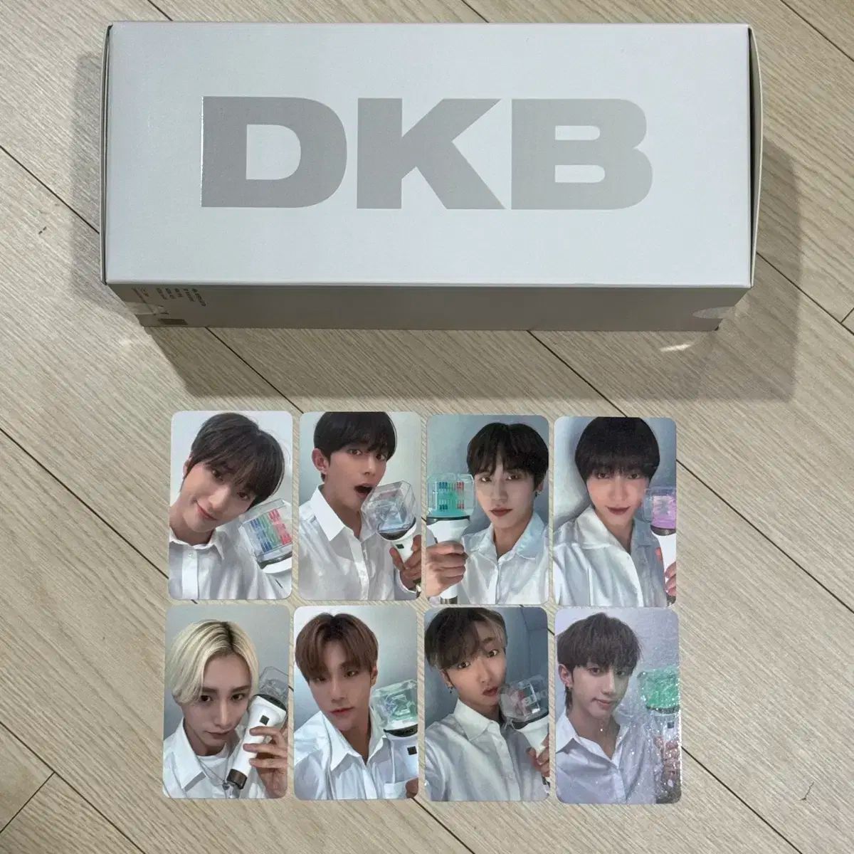 【雷市場（ポンジャン）商品韓国直送】 DKB(ダークビー) ペンライト