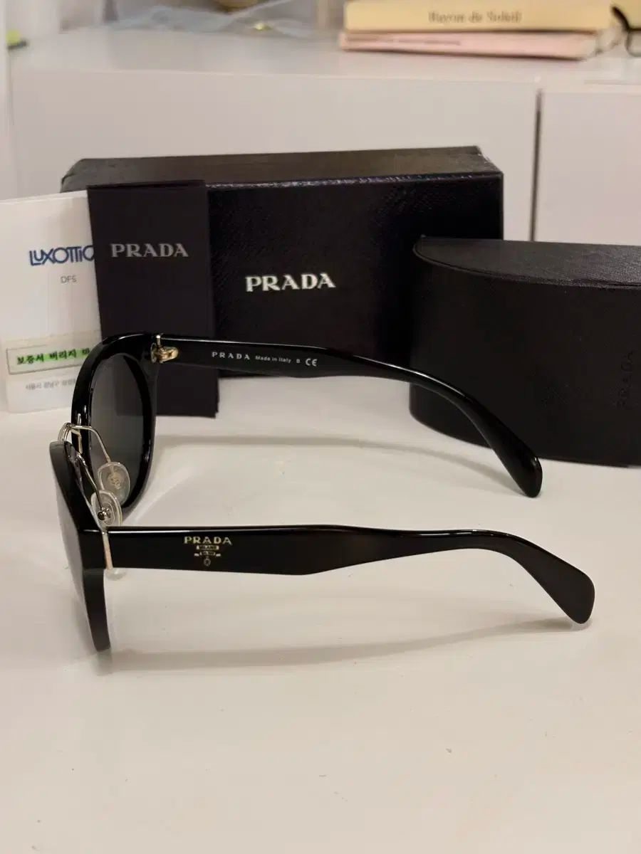 Prada(プラダ) サングラス - メルカリ