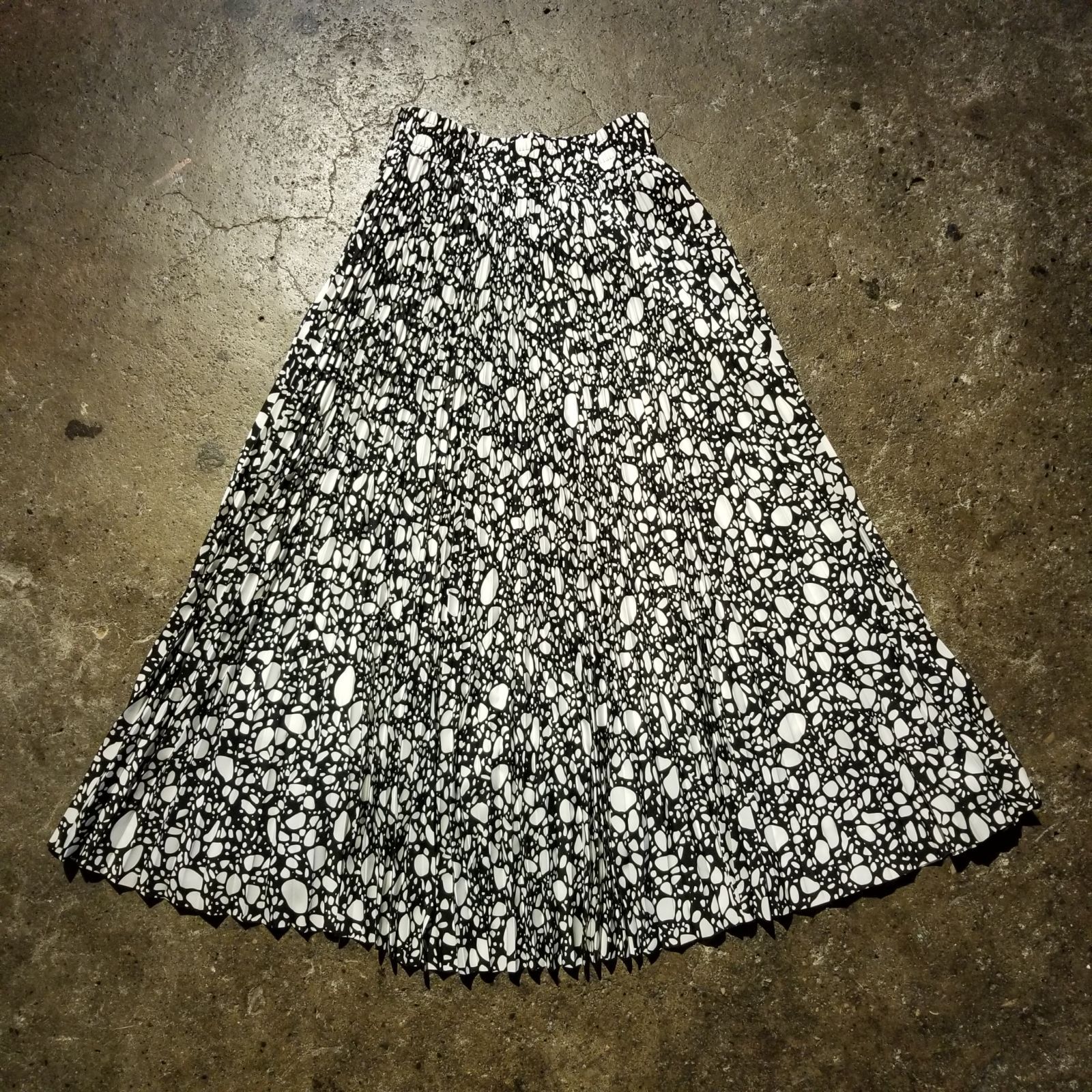 HYKE 23ss PEBBLE PRINTED SKIRT 1 ハイク プリント プリーツスカート 