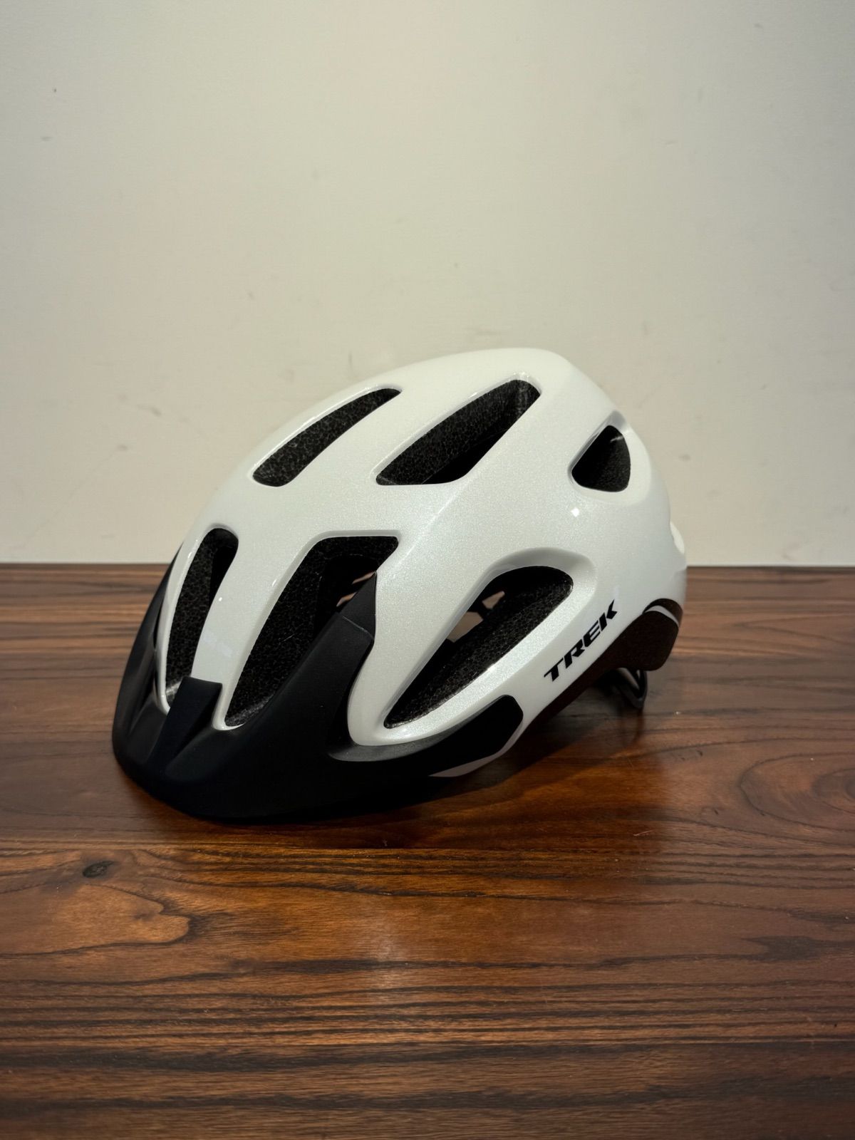 TREK Solstice Asia Fit ヘルメット S Mサイズ ホワイト トレック ソルスティス ロードバイク 自転車 クロスバイク 白 アジアンフィット