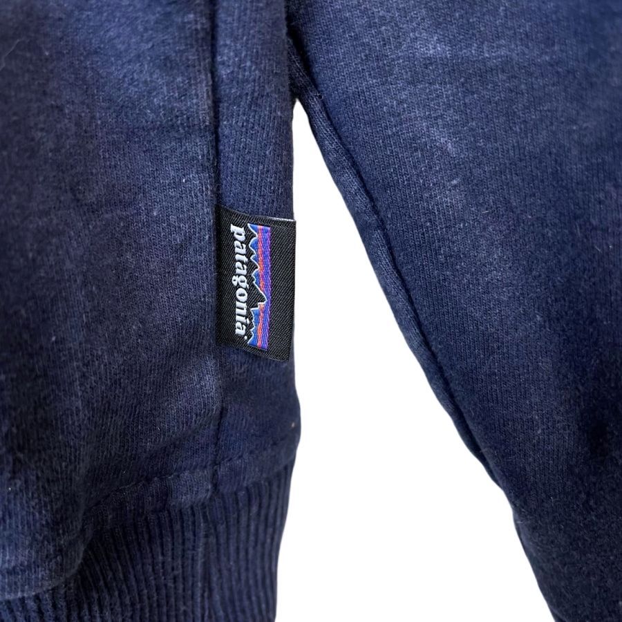 メキシコ製パタゴニアPatagoniaプルオーバーパーカーフーディフィッツロイベア紺ネイビーフェードuprisal hoodyストリートアウトドア