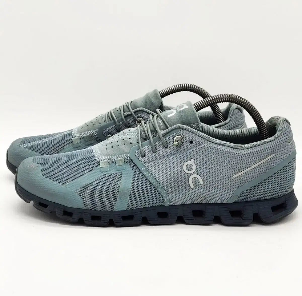 単ランニング クラウド5 カーキ 285