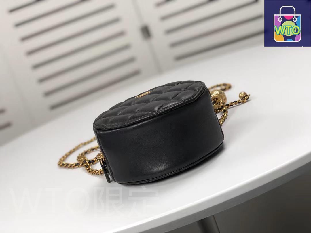 CHANEL マトラッセチェーンショルダーバッグ CHANEL マトラッセチェーンショルダーバッグ – co&co