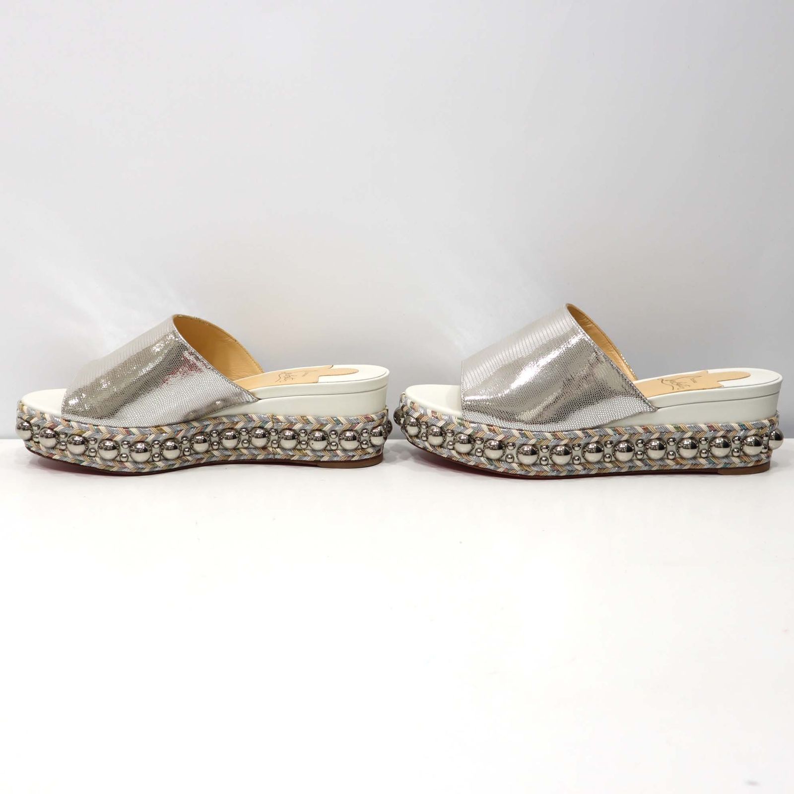 未使用 Christian Louboutin クリスチャンルブタン サンダル 37 23.5cm