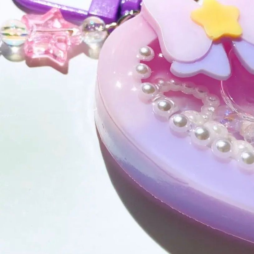 ふわふわわたあめシェイカー カラフル レインボー シャカシャカキーホルダー レジン チャーム ゆめかわいい 綿菓子 韓国 キーホルダー cheryl  通販｜Creema(クリーマ) 16198059