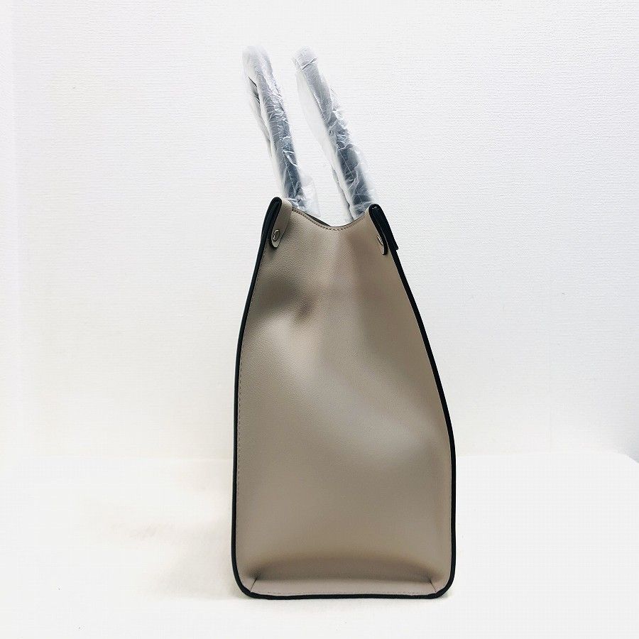タ*オ様 【美品】イルメール VIVI ビビ スクエアトートバッグ グレージュ 未使用品】ILEMER イルメール VIVI ビビ スクエアトートバッグ