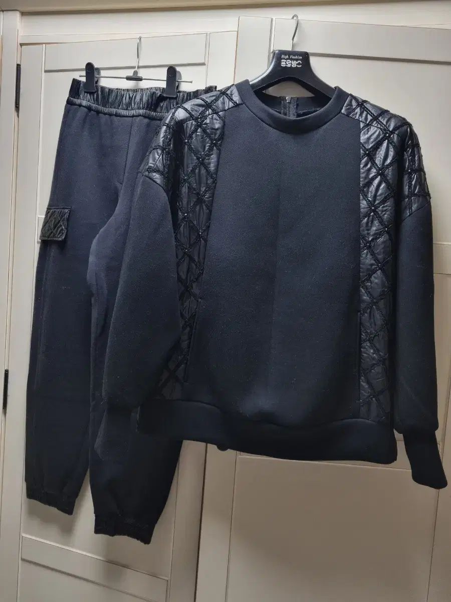 オブジェ トレーニングウェア セットアップ