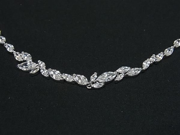 スワロフスキー☆美品です☆ □新品同様□ SWAROVSKI スワロフスキー ラインストーン ネックレス