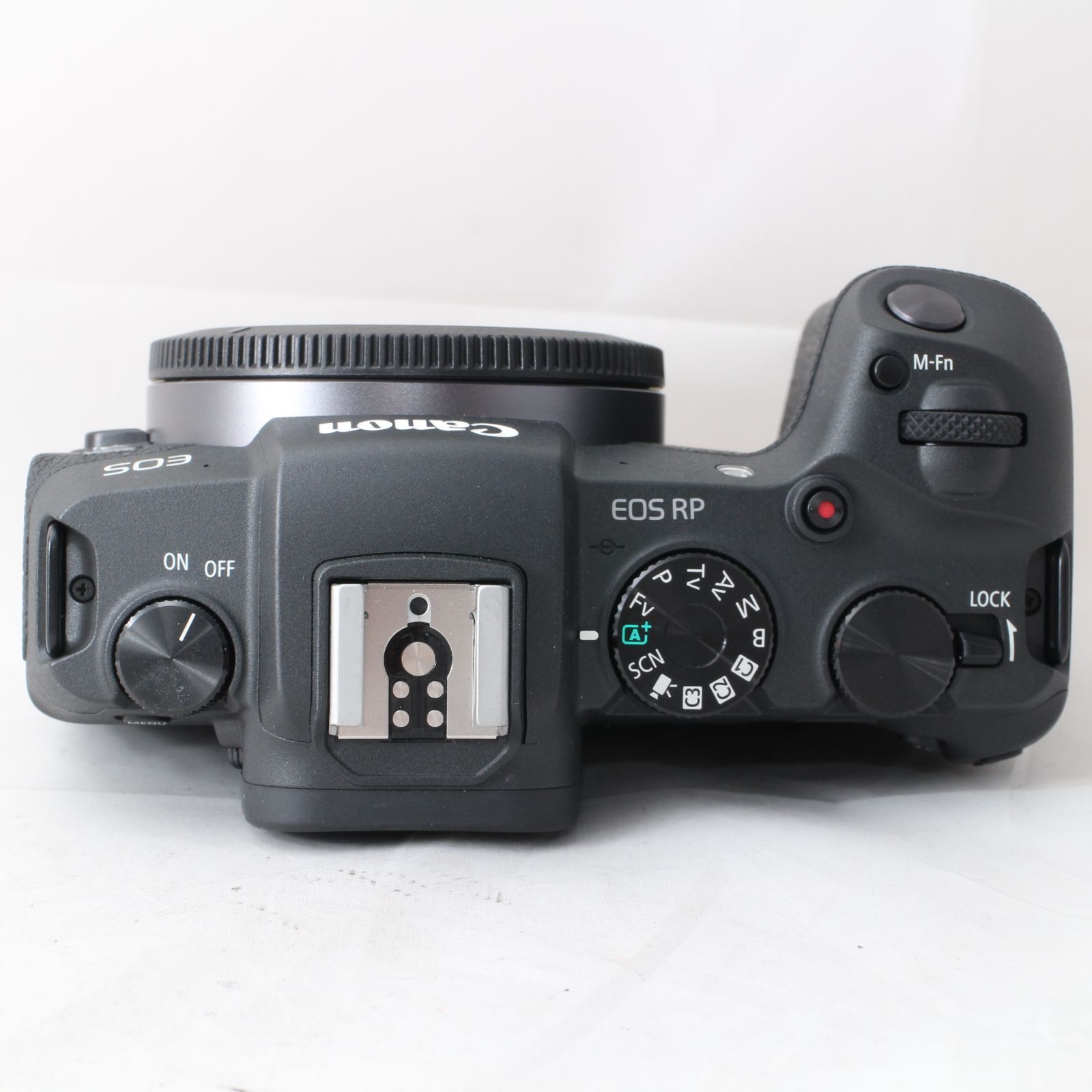 ☆美品☆ Canon ミラーレス一眼カメラ EOS RP ボディー EOSRP キヤノン 