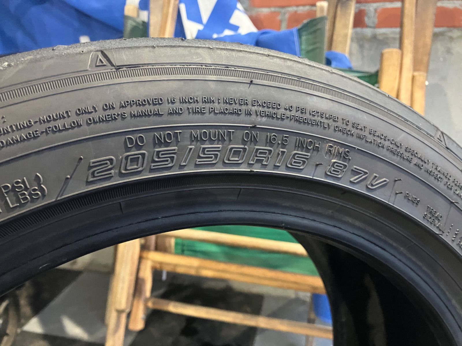 205/50R16 ダンロップ DUNLOP DIREZZA ZⅢ (ディレッツァ Z3) 中古タイヤ1本 - メルカリ