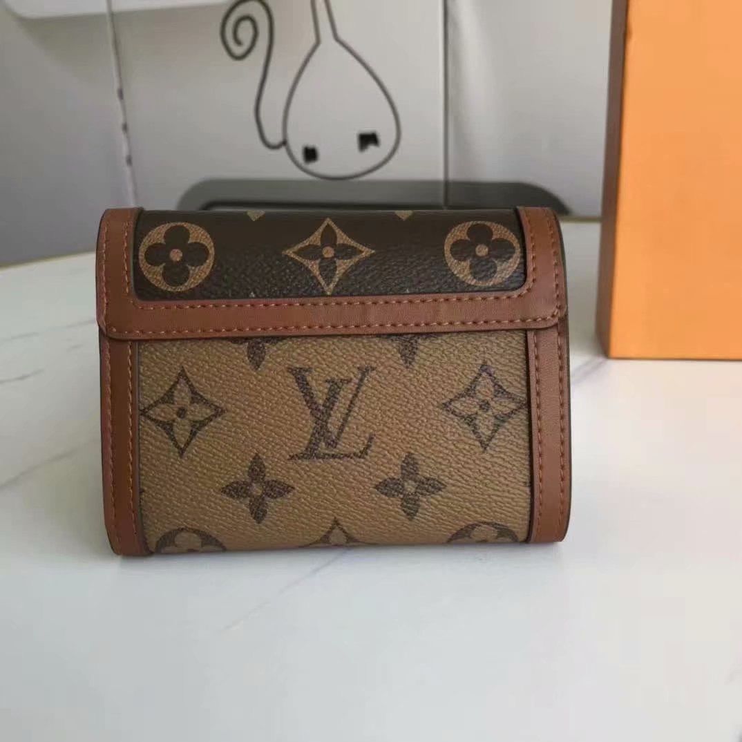 新品 ✨ LOUIS VUITTON ルイヴィトン 三つ折り財布 ポルトフォイユ ドーフィーヌ コンパクト ルイヴィトン - メルカリ