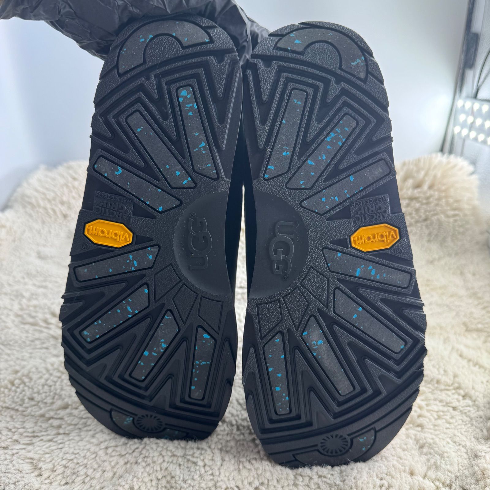 UGG ブーツ クラシック ミニ ウォータープルーフ 高品質 ブラック