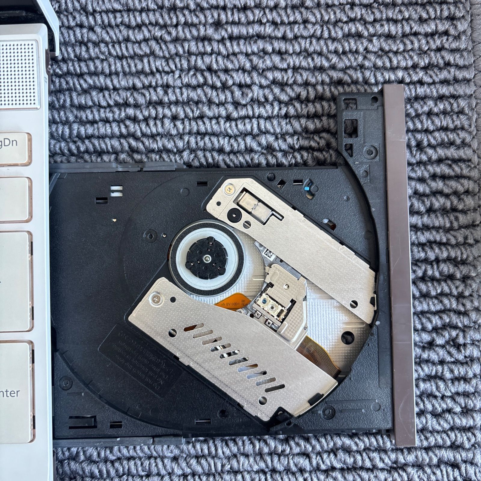 富士通lifebook AH53/D1 i7-8565U メモリ8GB HDD1TB SSD 256GB Win11