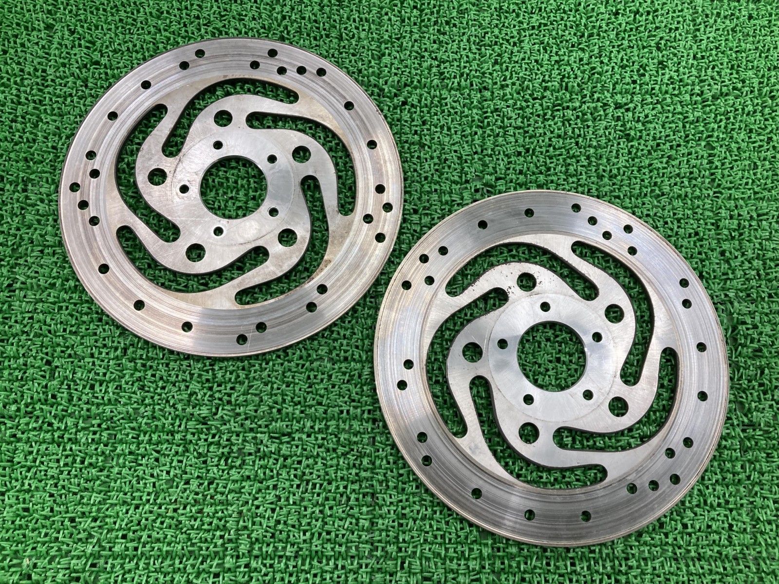 フロントブレーキディスク 左右 44136-00/44156-00 ハーレー 純正