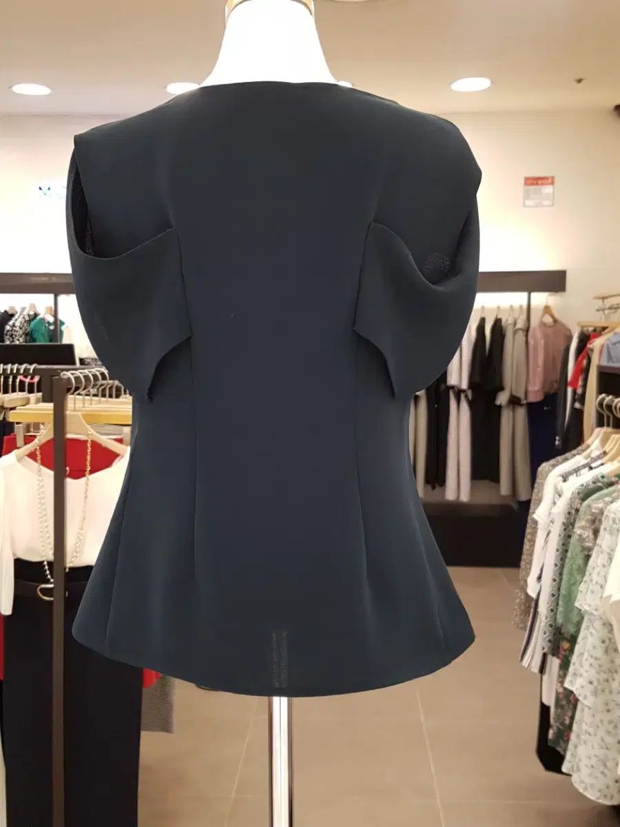 MOJO.S.PHINE モジョエスピン ブラウス ダークグリーン 55