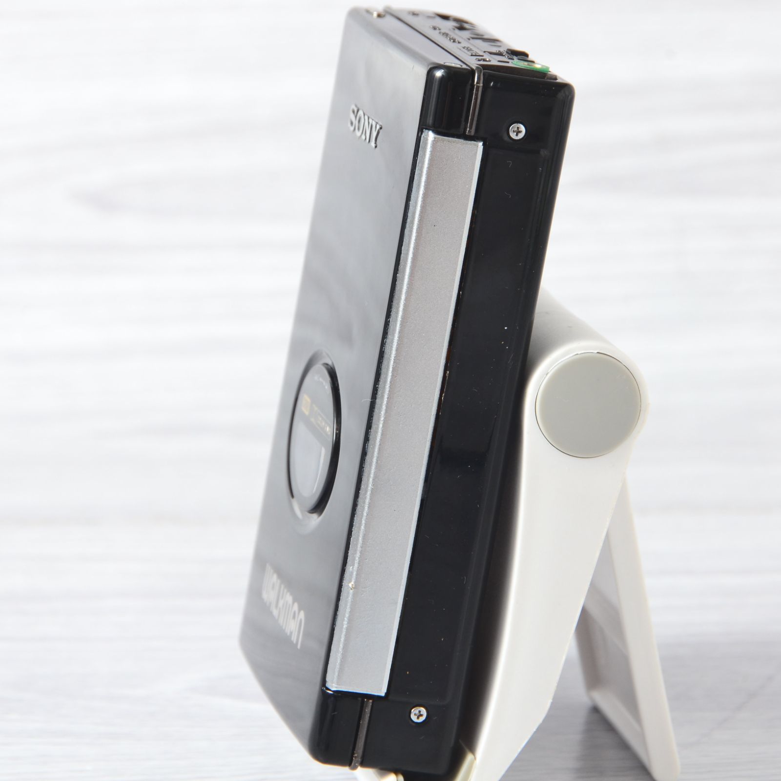 ピアノブラック