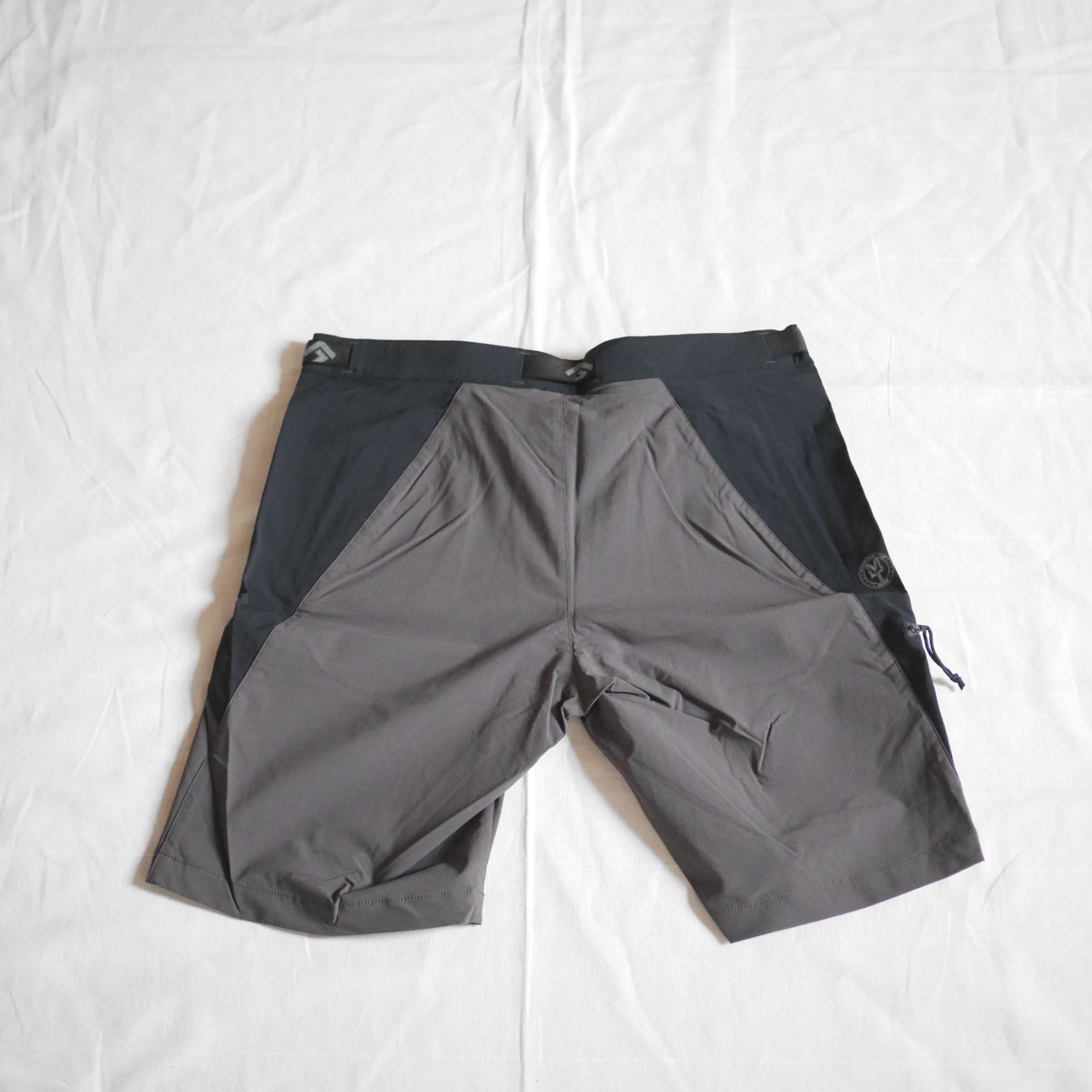 ★ DIRECTALPINE ダイレクトアルパイン CRUISE SHORT 1.0 dark grey M サイズ クルーズショート ダークグレー  トレッキング パンツ 登山 ハイキング チェコ アウトドア ウィンドストッパー 給水速乾 ショートパンツ