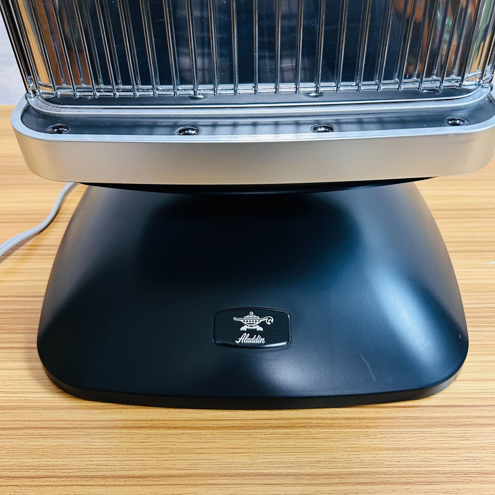 アラジン Aladdin 遠赤グラファイトヒーター AEH-2G10AJ K ブラック 遠赤外線 2灯管 首振り 回転 MARWIL-DEMENAGEMENTS_CH