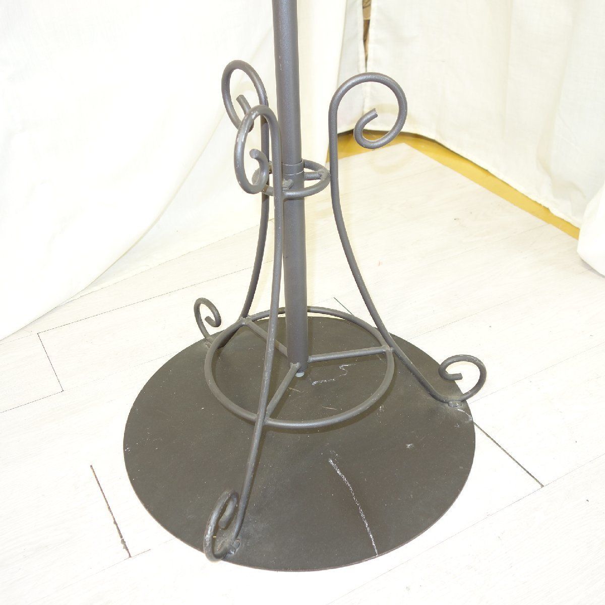 T字ラック アンティーク ロココ調 猫脚 アパレル 雑貨店舗 什器 ハンガーラック M51 MARWIL-DEMENAGEMENTS_CH