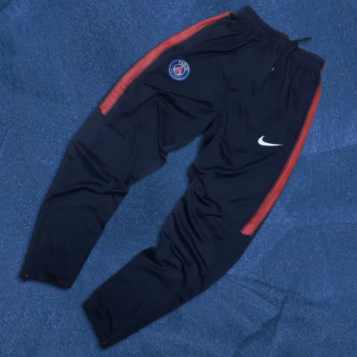 Nike(ナイキ） Paris Saint-Germain(パリ サンジェルマン) パンツ L