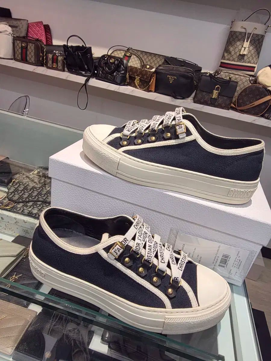 36 5 ） DIOR(ディオール) WALK'N'DIOR(ウォーキンディオール