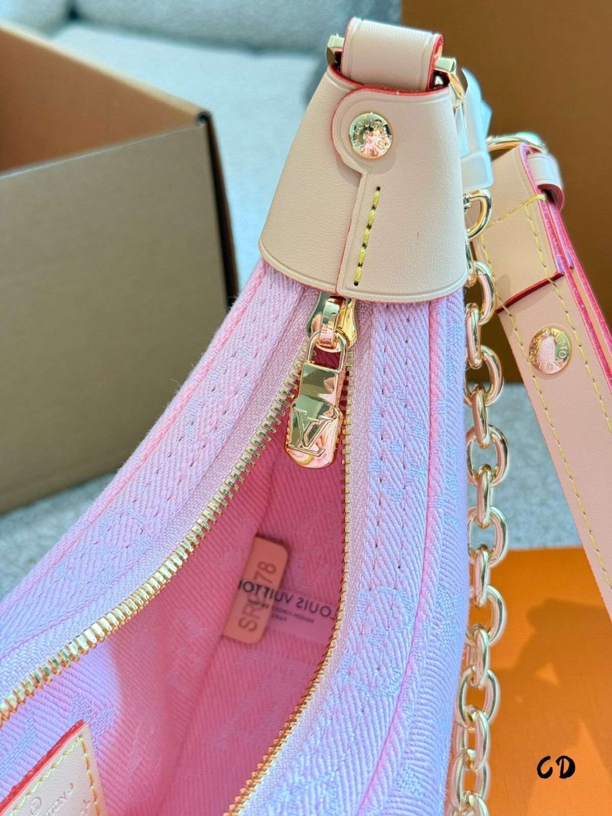 【可愛いピンクデニム】LouisVuitton バックパック ピンク Louis Vuitton(ルイヴィトン) バックパック・リュック