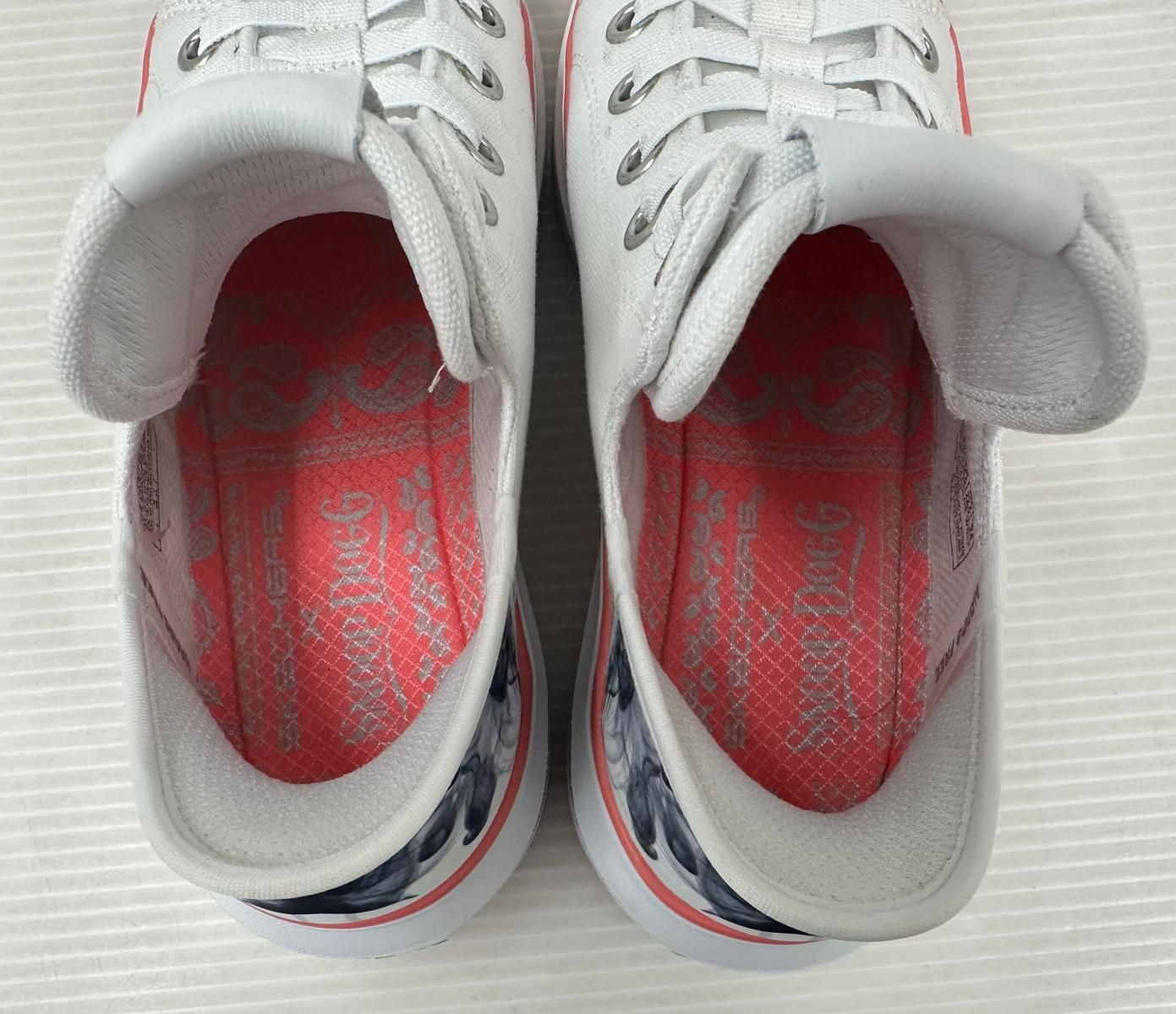 品 SKECHERS×SNOOPDOGG スケッチャーズ×スヌープドッグ コラボスニーカー スヌープ ワン 22.5cm 2510091 KIN-KAAI_COM