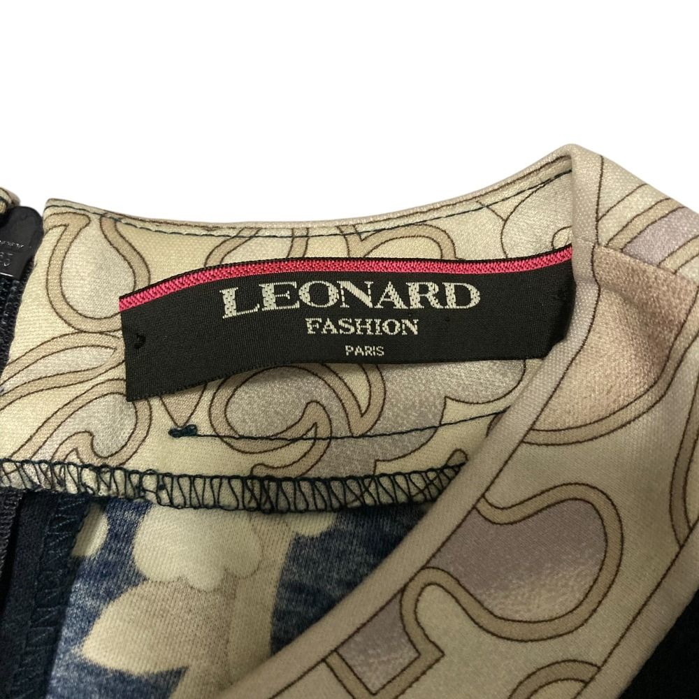 LEONARD(レオナール) カンカン フラワープリント プルオーバーブラウス レディース JPN：L  中古 古着 0623 LEONARD SPORT 新品同様 レオナールスポーツ フラワープリント