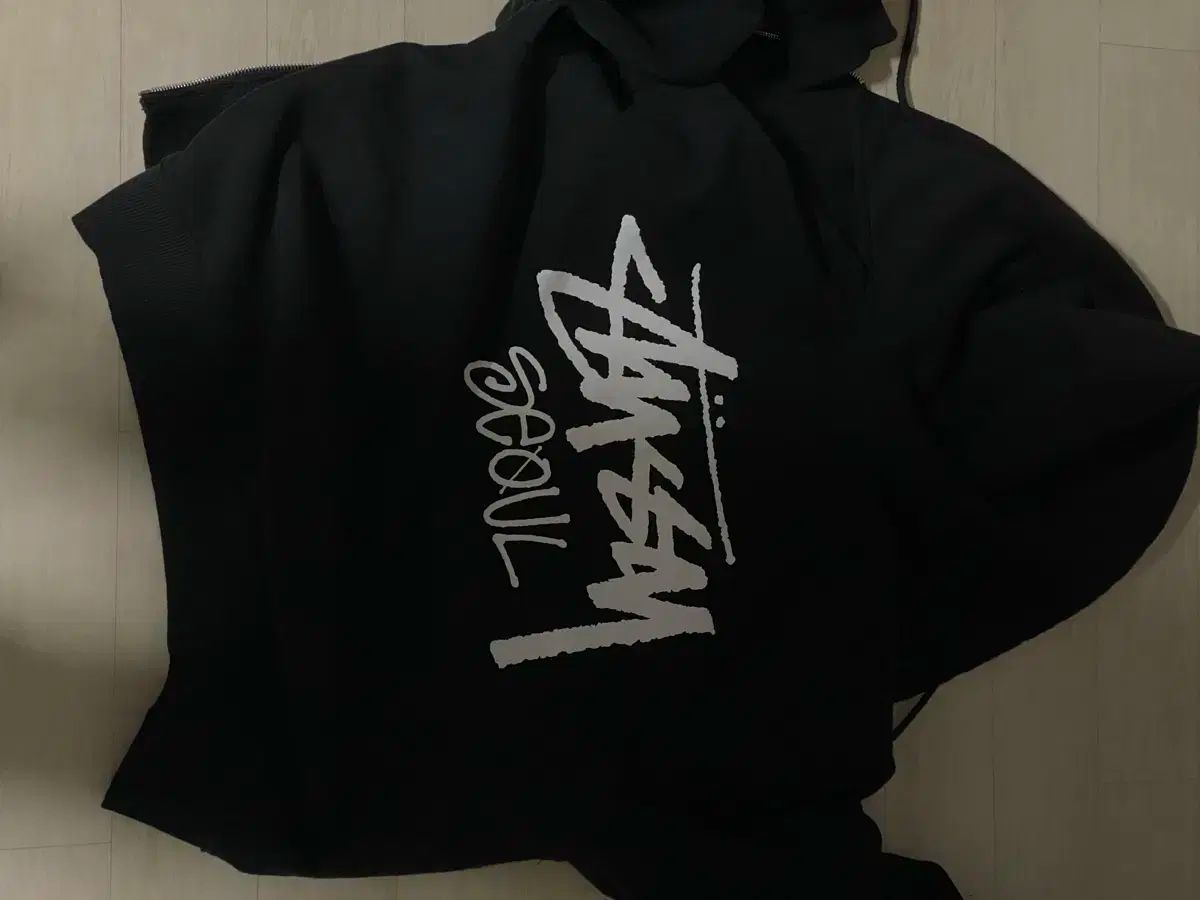 STUSSY(ステューシー) ソウル フード付き ステューシーの韓国
