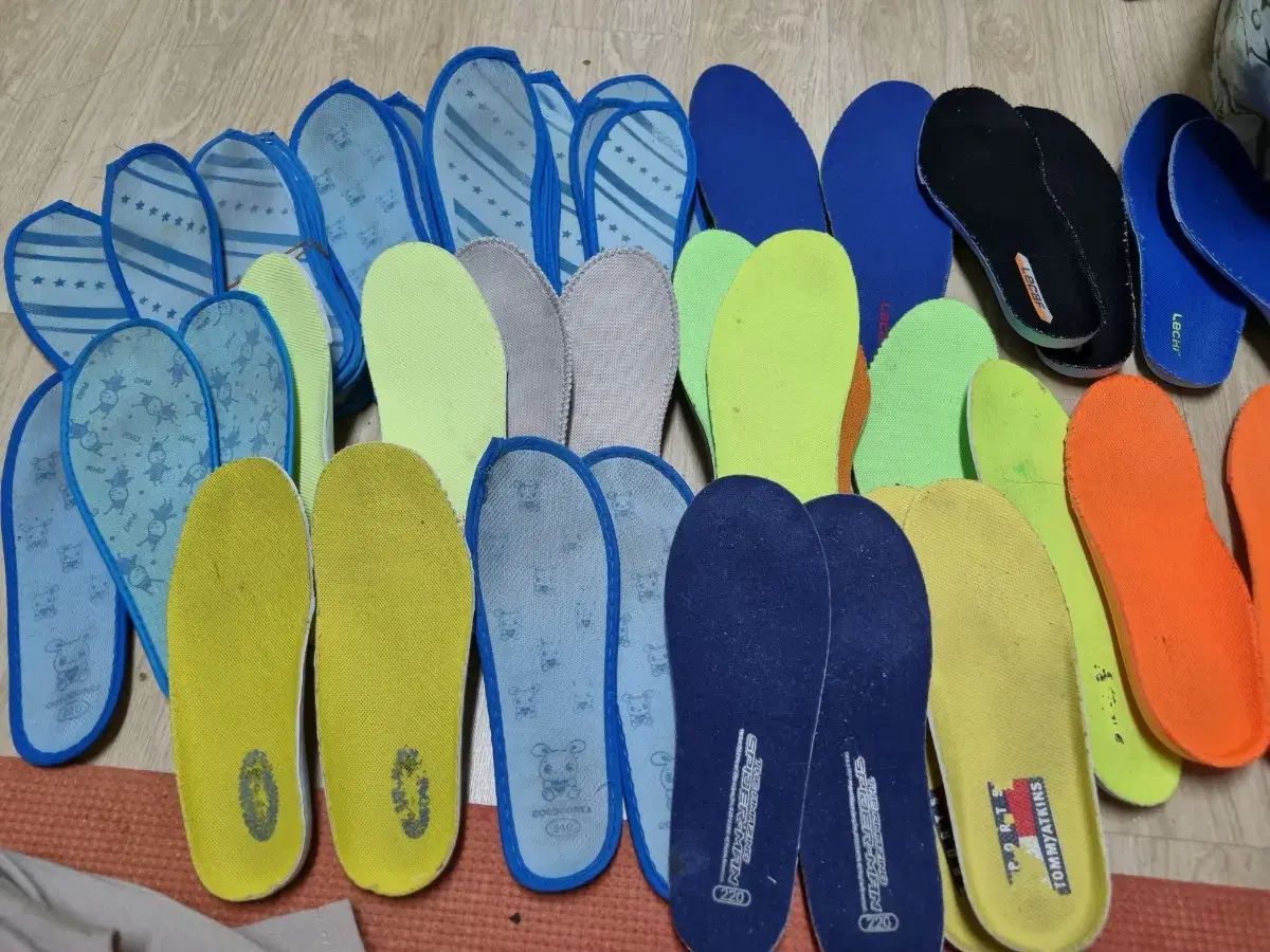 あ〜きゃん♬様専用 ミャンマー産黄本翡翠（ジェダイト）の原石（356g）