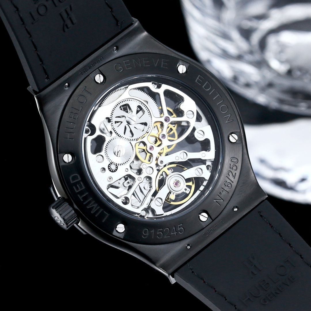 定価1,500,000円‼️メルカリ内最安値‼️HUBLOT ウブロビックバン