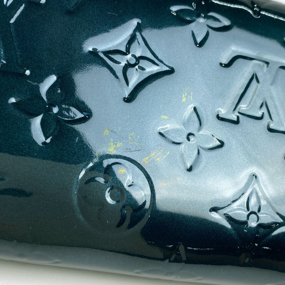 ルイ・ヴィトン Louis Vuitton ポルトフォイユ サラ エナメル 長財布 