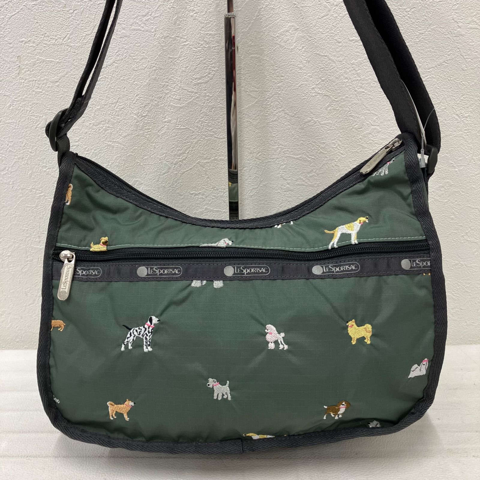 4991 LeSportsac レスポートサック ショルダーバッグ クラシック
