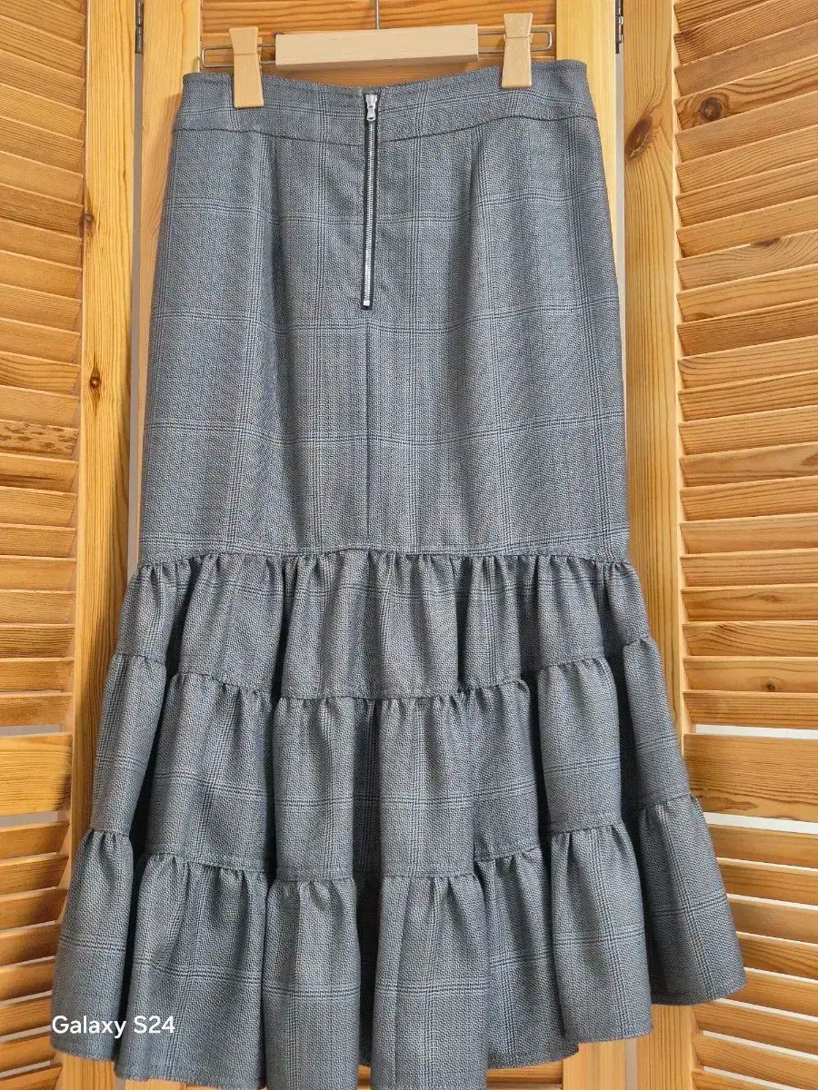 LUCKY CHOUETTE ラッキーシュエトゥ フリル スカート 36