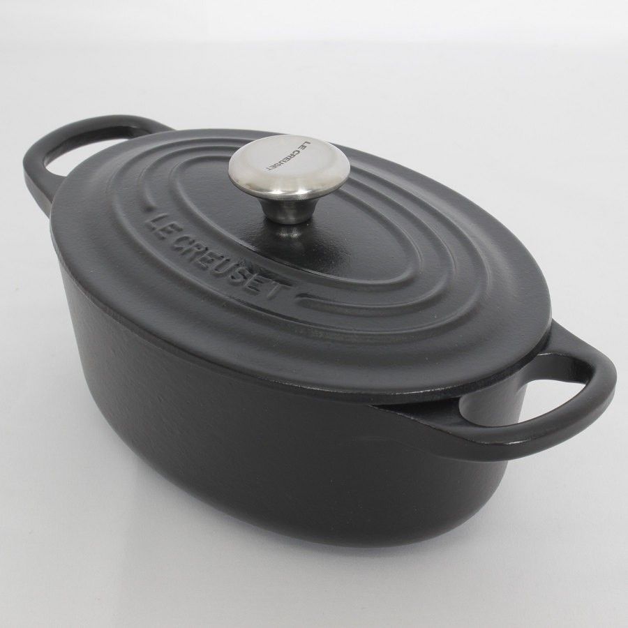 美品】ル・クルーゼ シグニチャー ココット オーバル 17cm マットブラック 21178-17-00 ホーロー鍋 LE CREUSET - メルカリ