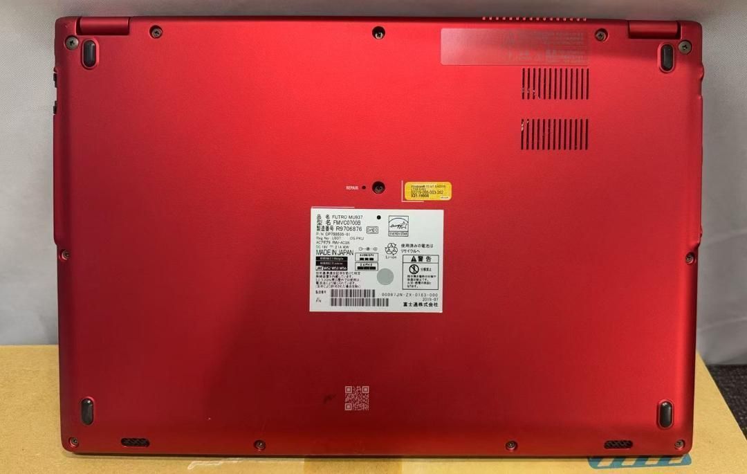 728096//FUJITSU FUTRO MU937第7世代Celeron3865UノートPC