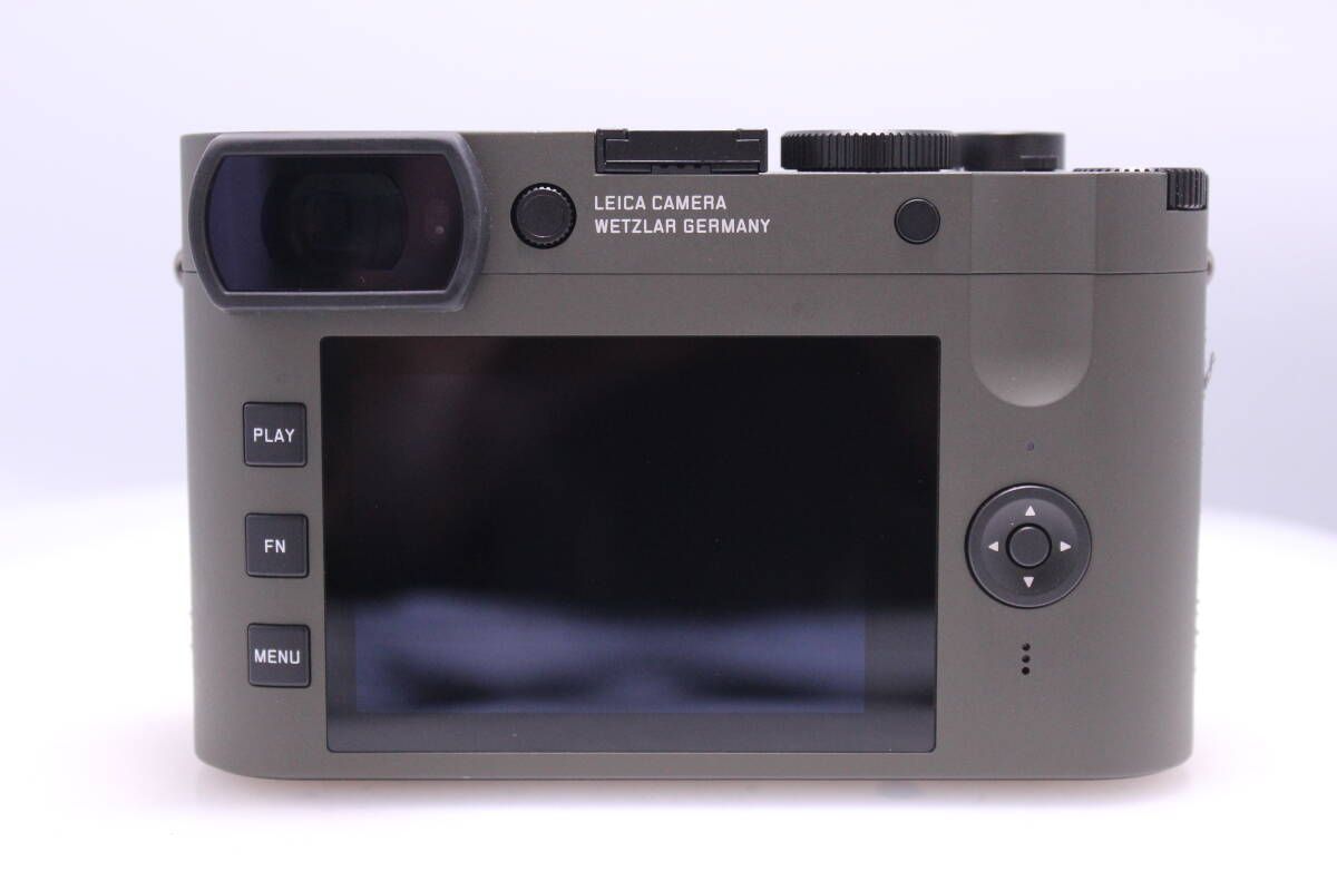 SONY DSC-RX100M5 ≪バッテリー3個・アクセサリーキット付属≫