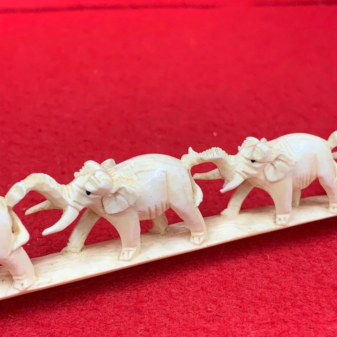 象牙風 象 ゾウ置物 6頭 マンモス 彫刻 J-3 - メルカリ