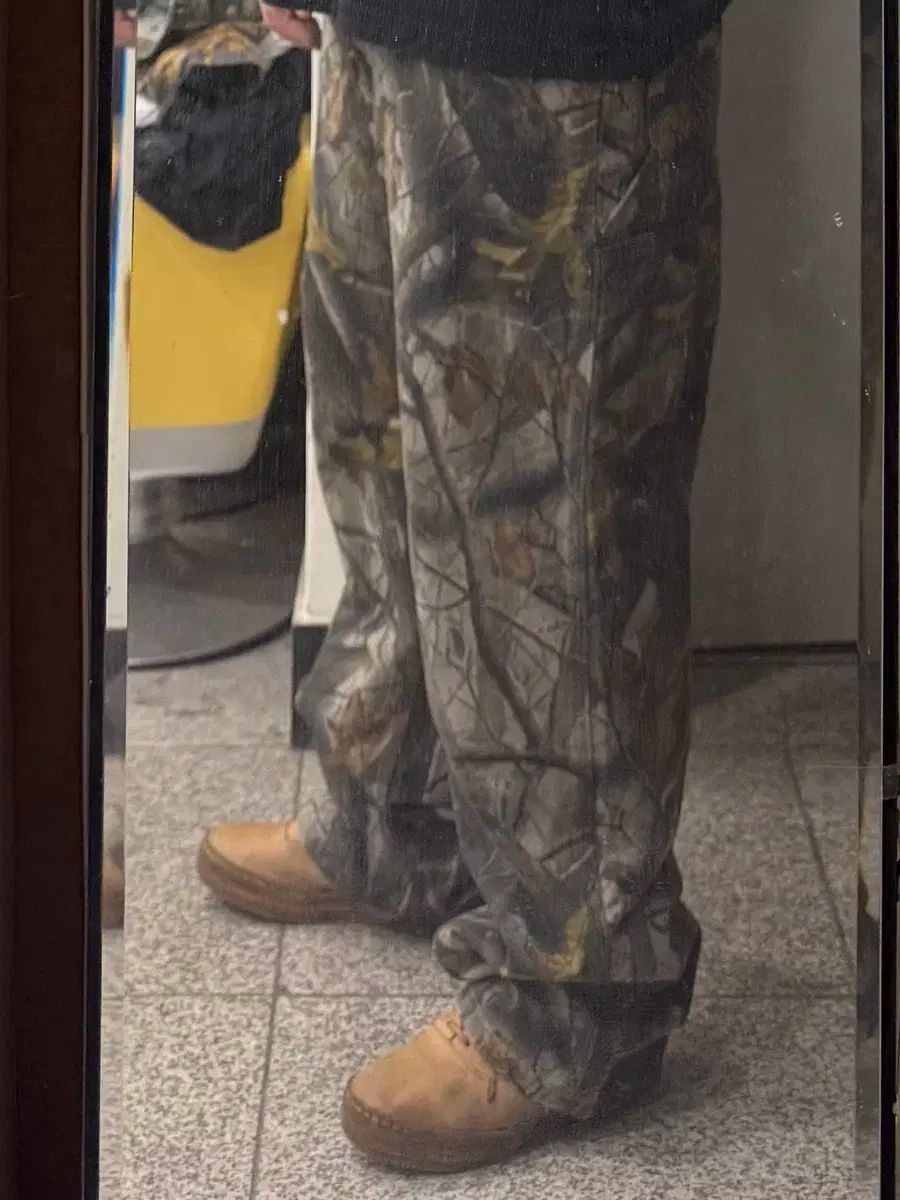 カーハート リアルツリー