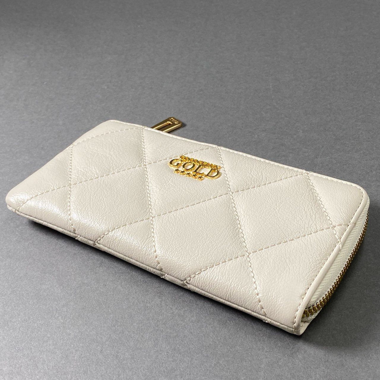 26f23 《美品》定価￥85,800 COCOCELUX GOLD ココセリュックス 