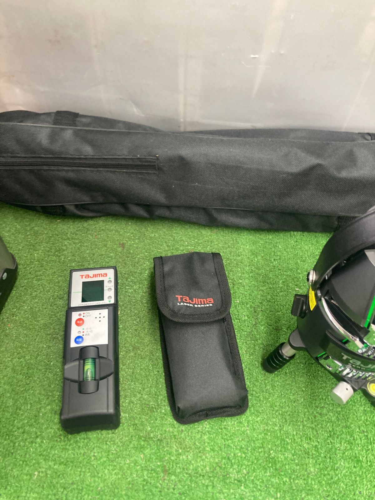 中古　TAJIMA JL ーGT212 レーザー墨出し器 Amazon | タジマ(Tajima) レーザー墨出し器 GT2bZi 縦・横・地墨